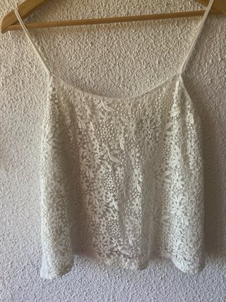 Blusa Stradivarius encaje blanco