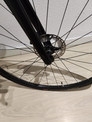 Bicicleta BH Negra.