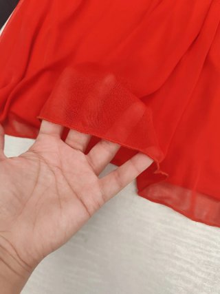 Vestido rojo festivo