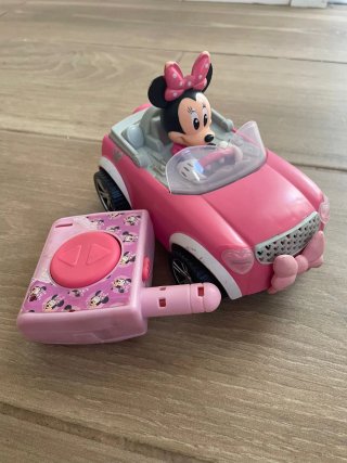 Coche teledirigido Minnie Mouse rosa