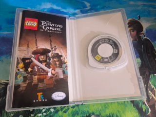 Lego Piratas del Caribe PSP