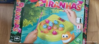 Juego de mesa Pirañas