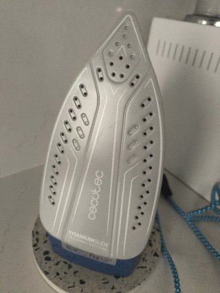 Plancha de vapor Cecotec 3000W