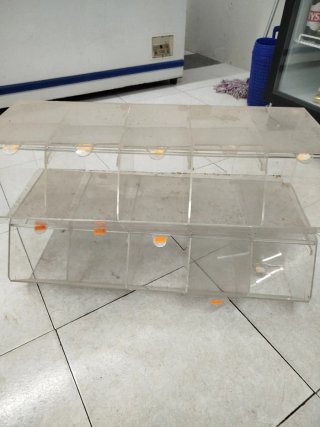 Expositor acrílico para dulces
