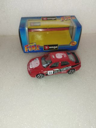 Bburago Alfa Romeo 156 GT 1:43 Street Fire