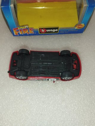 Bburago Alfa Romeo 156 GT 1:43 Street Fire