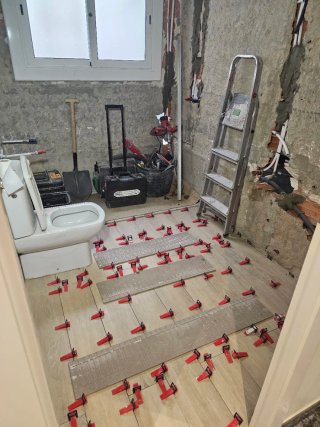 Reformas y construcción.