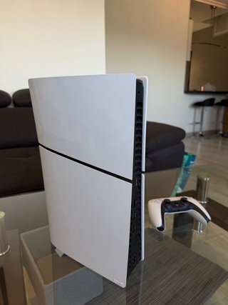 COMO NUEVA - Ps5 Slim Digital 1TB