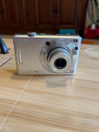 Sony Cyber-shot DSC-W35 7.2MP Pack Completo