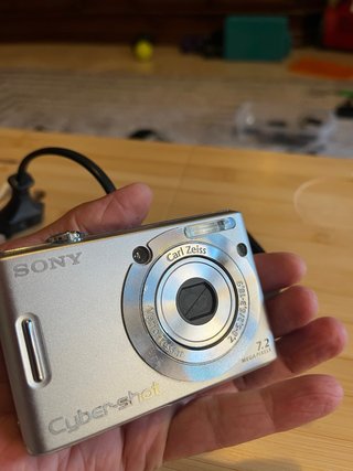 Sony Cyber-shot DSC-W35 7.2MP Pack Completo