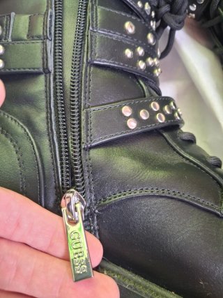 Botas Guess Negras Tachuelas Hebillas