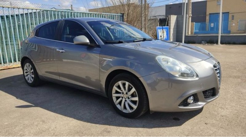 Alfa Romeo Giulietta 2015 - foto 1