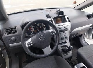 Opel Zafira 2011