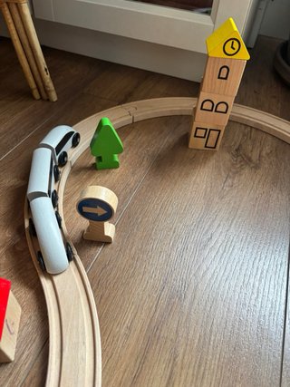 Juego de tren de madera Lillabo