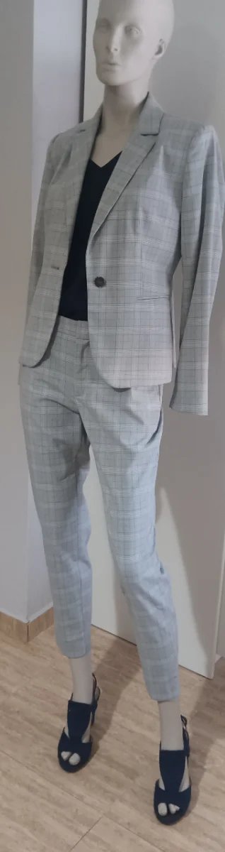 Traje de chaqueta y pantalón a cuadros