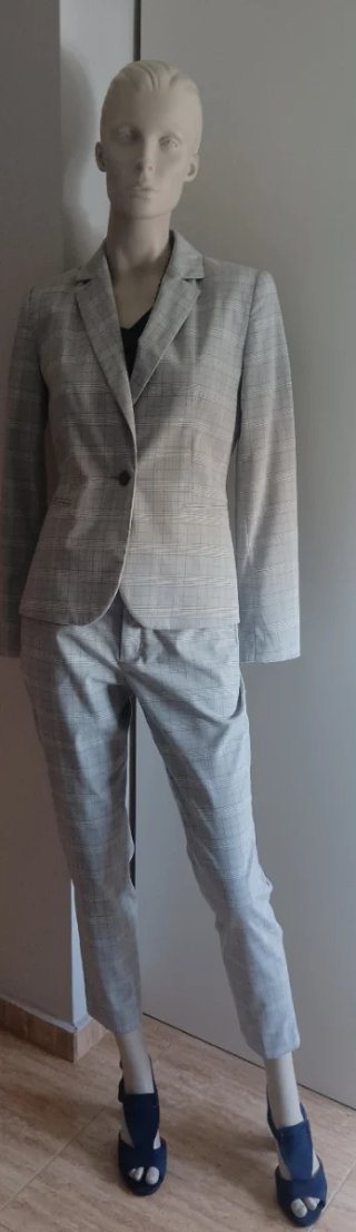 Traje de chaqueta y pantalón a cuadros
