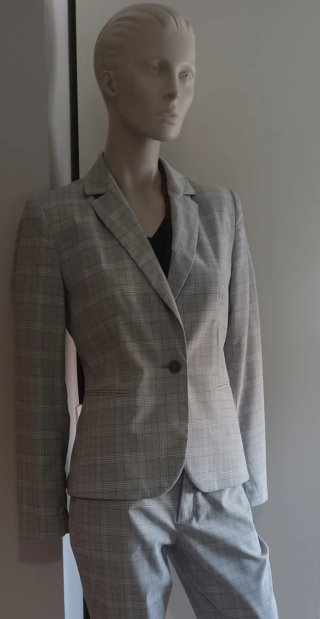 Traje de chaqueta y pantalón a cuadros