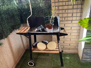 Barbacoa de carbón sencilla.