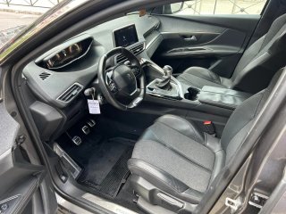 Peugeot 5008 2017