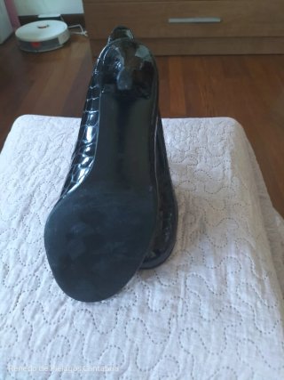 Zapatos de salón negros tacón alto