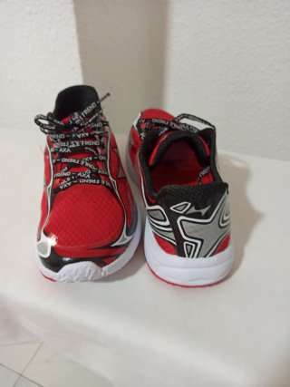 Zapatillas HEALTH 777S Rojas y Negras