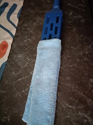 Spazzola pulizia blu con panno