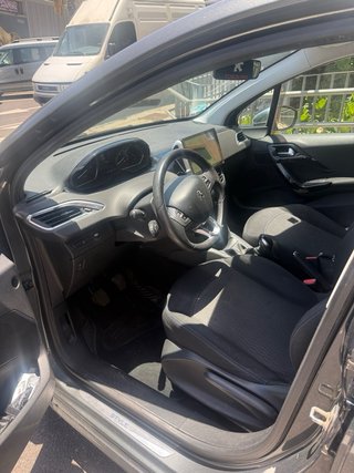 Peugeot208 Style 2018