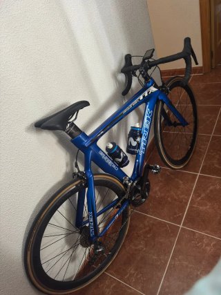 Bicicleta Trek Equinox 9.0 Carbono