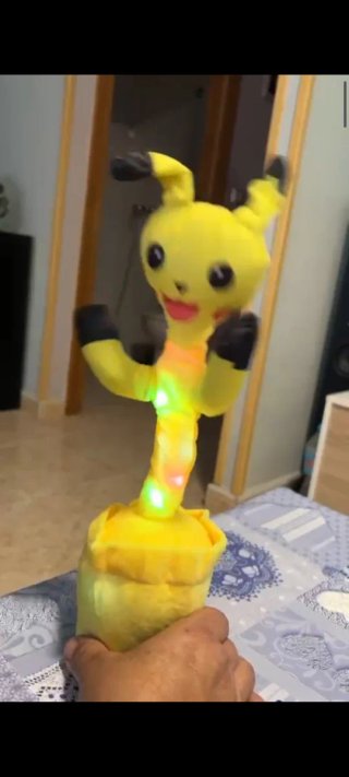 Pikachu Graba y Repite con Música y Luces