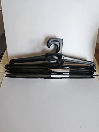 Lote 35 Perchas Negras para Pantalón