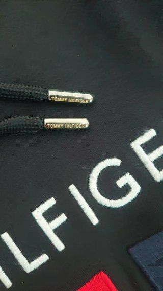 Conjunto Tommy Hilfiger Rojo y Negro