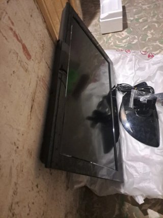 LG 32 TV No Smart
