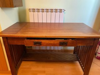 Mesa estudio, de madera con cajones