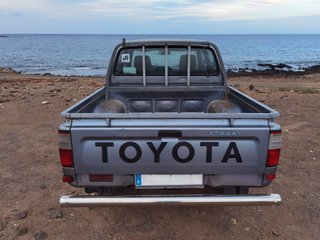 Toyota Hilux 2000 2.4