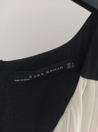 Zara Vestido Beige e Preto Plissado