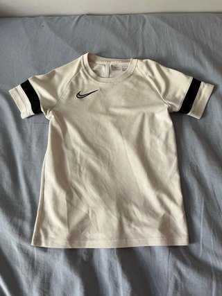 Lote de ropa de niño