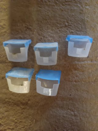 Comederos para aves (105unidades)
