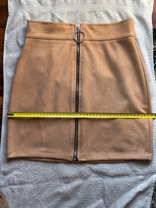 Falda mini beige