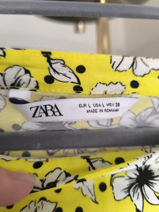 Falda midi estampada flores