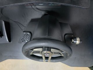 Volante FR-TEC para simuladores