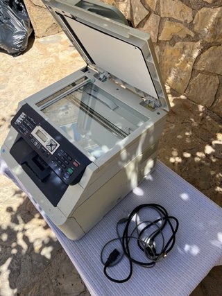 Impresora Láser Brother MFC-9120CN Color