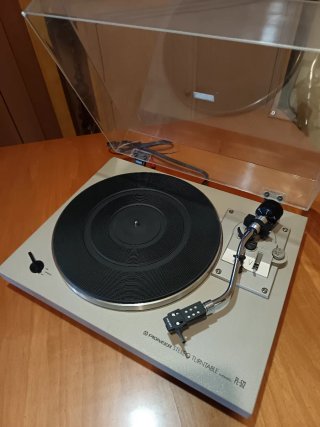 Giradiscos Pioneer PL 512 Plata