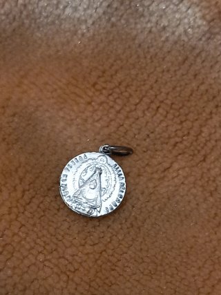Medalla Virgen de la Poveda