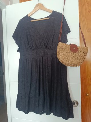 Vestido negro informal verano