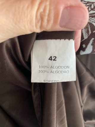Falda largo midi, talla 42. Prácticamente nueva