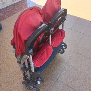 Carro gemelar Per_Pérego