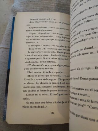 Brúixoles que busquen somriures perduts (Català