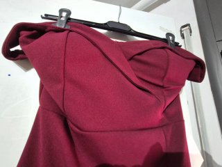 Vestido largo rojo escotado