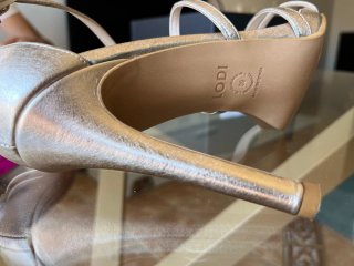 Sandalias Lodi Piel Metalizada Dorado