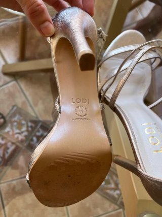 Sandalias Lodi Piel Metalizada Dorado